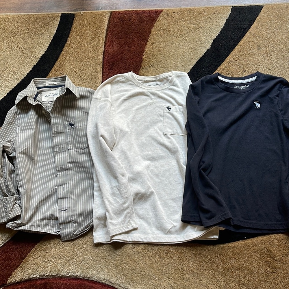 Lot of 3 Abercrombie kids size S-9/10